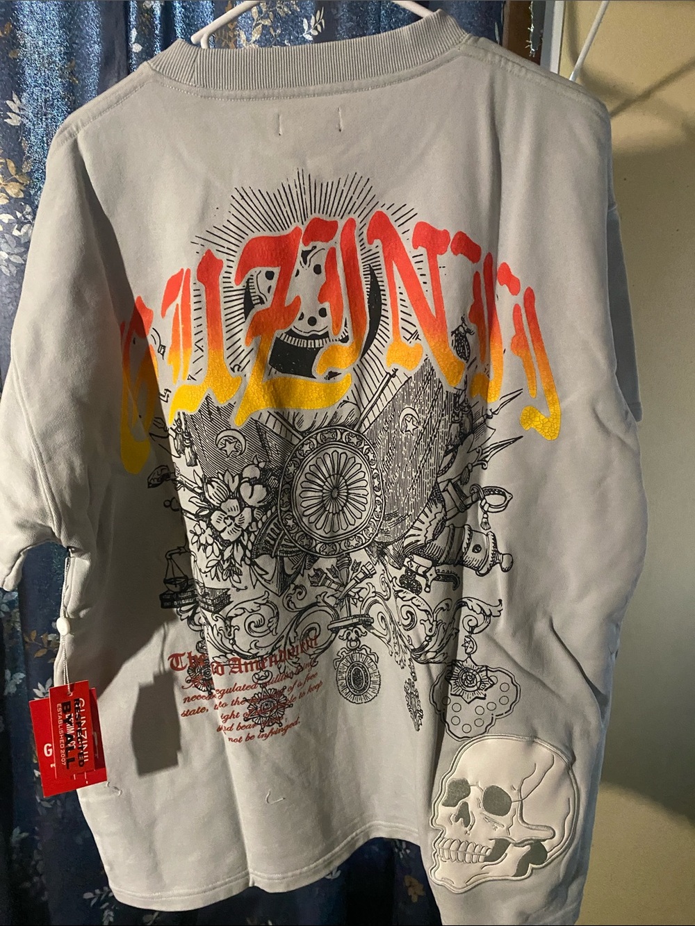 GUNZINII Light Gray Graphic Tee with Skull & Heart Patches